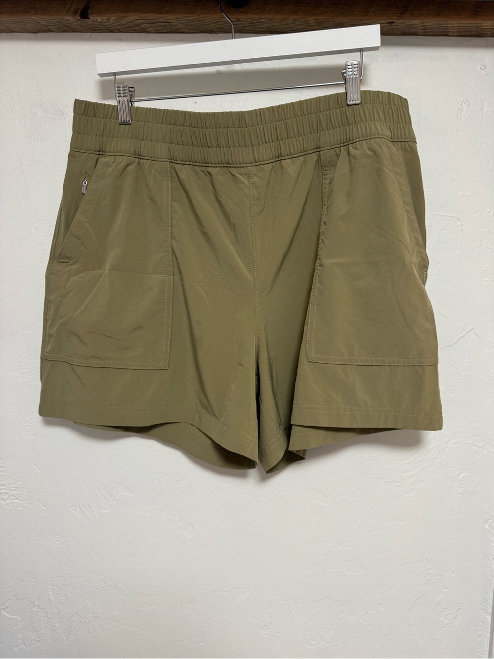 Athleta Women’s Olive Green Brooklyn Shorts